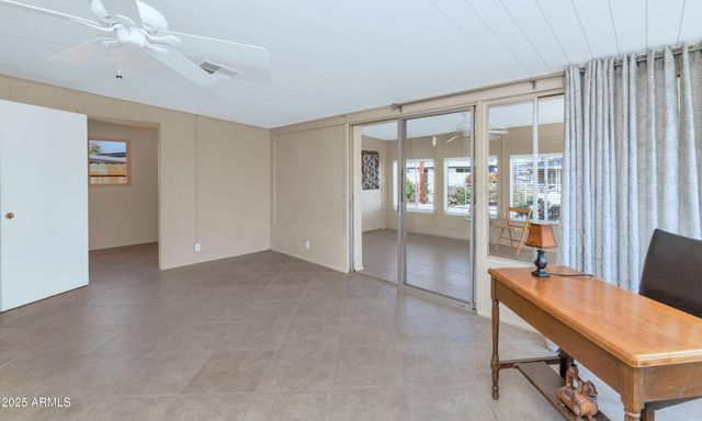 10126 W DESERT HILLS Drive, Sun City, AZ 85351