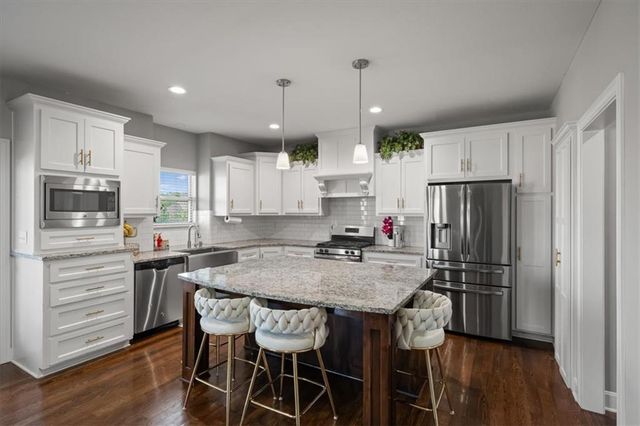 9419 N Bell Street, Kansas City, MO 64155