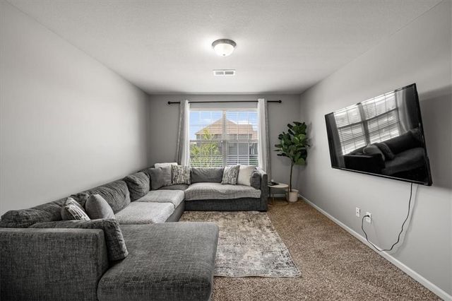 9419 N Bell Street, Kansas City, MO 64155