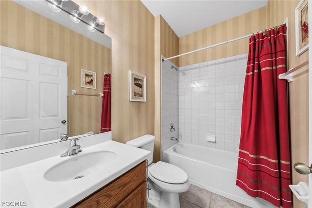 2061 Cape Heather CIR, Cape Coral, FL 33991