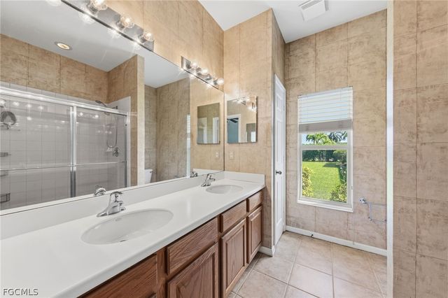 2061 Cape Heather CIR, Cape Coral, FL 33991