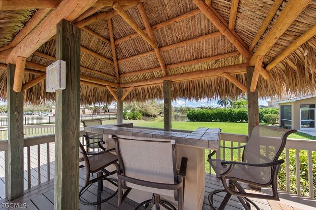 2061 Cape Heather CIR, Cape Coral, FL 33991