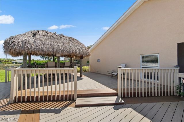 2061 Cape Heather CIR, Cape Coral, FL 33991