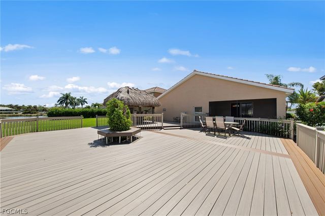 2061 Cape Heather CIR, Cape Coral, FL 33991