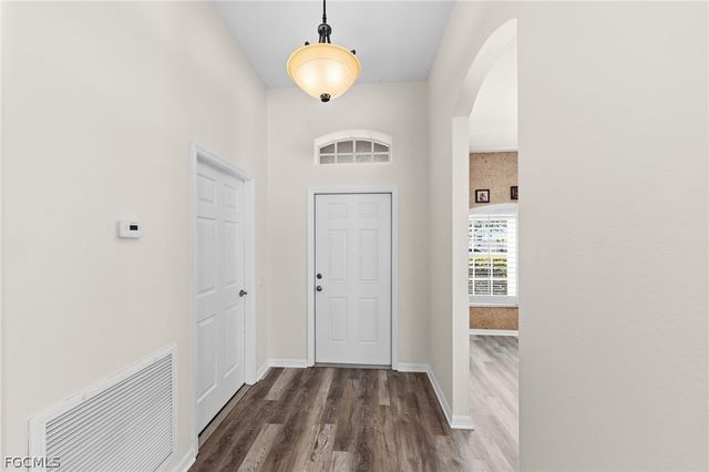 2061 Cape Heather CIR, Cape Coral, FL 33991