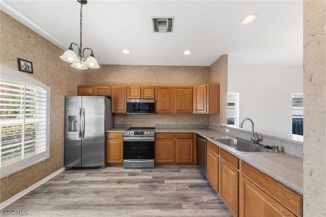 2061 Cape Heather CIR, Cape Coral, FL 33991