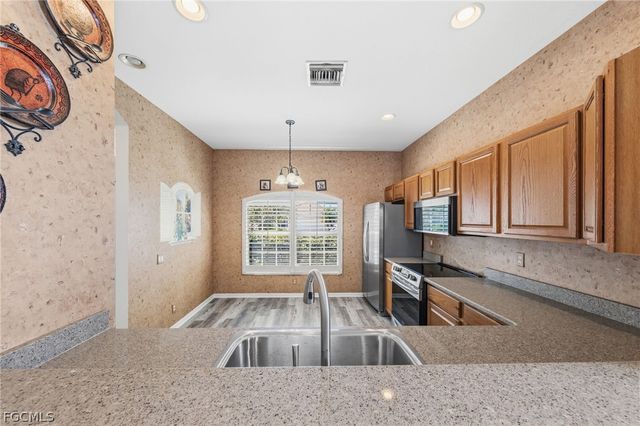 2061 Cape Heather CIR, Cape Coral, FL 33991