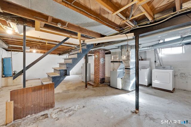 59 Birdsview Avenue, New Hartford, CT 06057