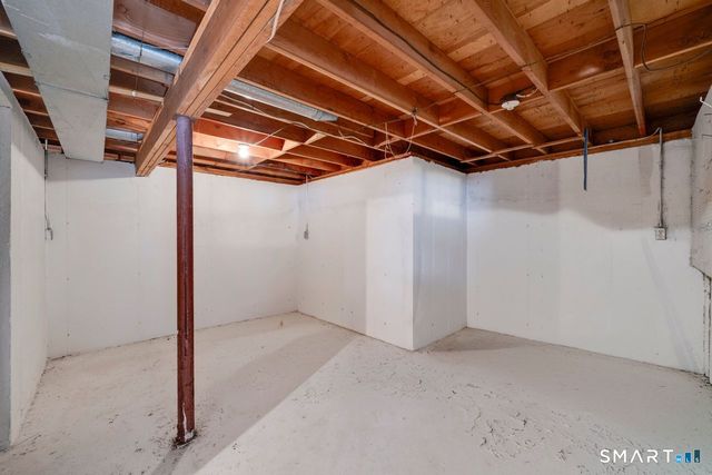 59 Birdsview Avenue, New Hartford, CT 06057