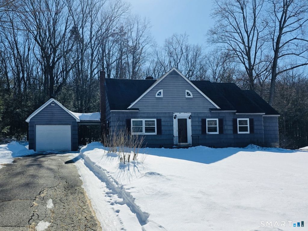 59 Birdsview Avenue, New Hartford, CT 06057