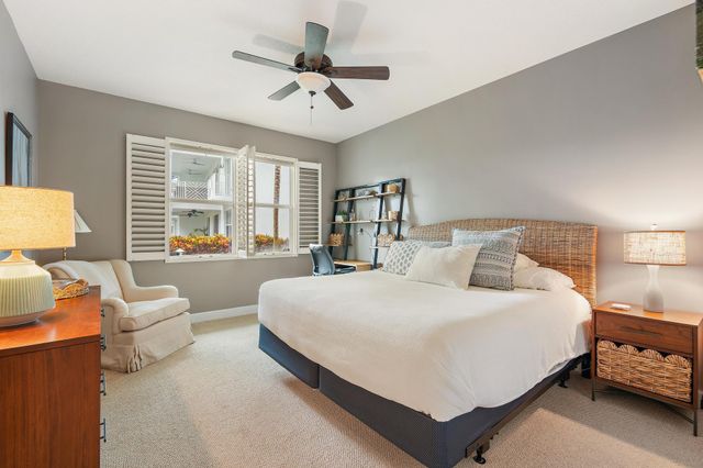 814 S Bay Colony Dr Drive S, Juno Beach, FL 33408