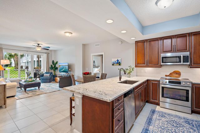 814 S Bay Colony Dr Drive S, Juno Beach, FL 33408