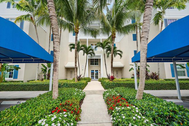 814 S Bay Colony Dr Drive S, Juno Beach, FL 33408