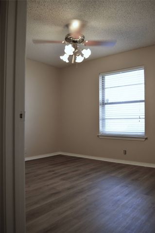 101 Noel Street, Waxahachie, TX 75165