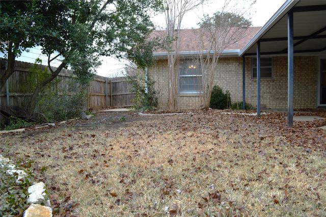 101 Noel Street, Waxahachie, TX 75165