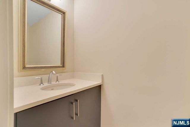 1538 River Road 5, Edgewater, NJ 07020