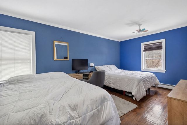 11 Cleaves St, Quincy, MA 02171