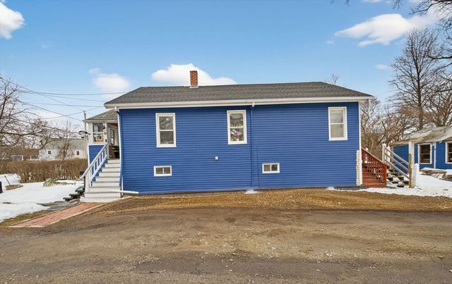 11 Cleaves St, Quincy, MA 02171