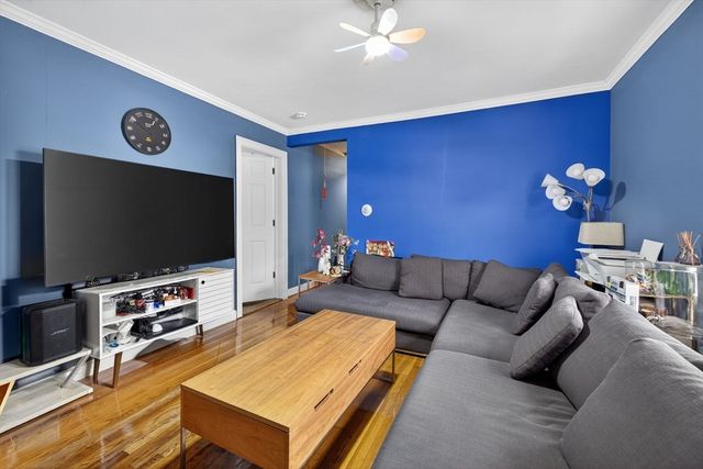 11 Cleaves St, Quincy, MA 02171