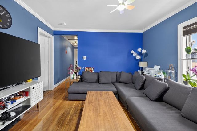 11 Cleaves St, Quincy, MA 02171