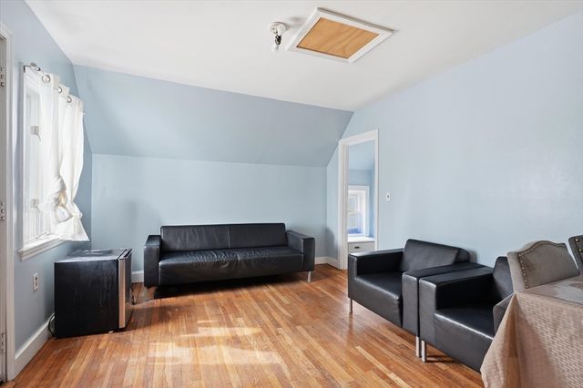 120-124 Sheridan St, Lynn, MA 01902