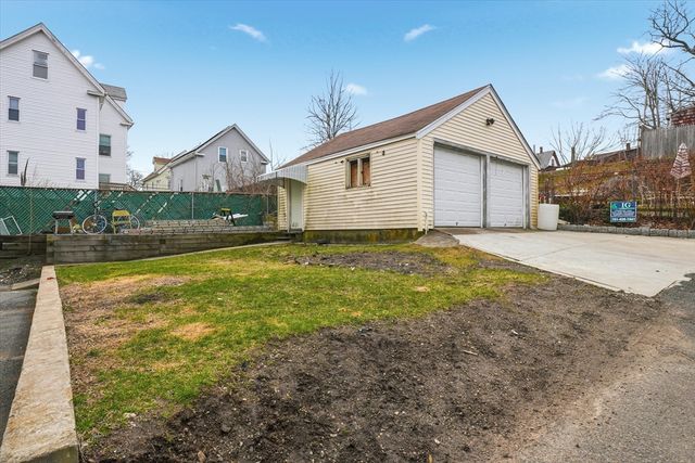 120-124 Sheridan St, Lynn, MA 01902