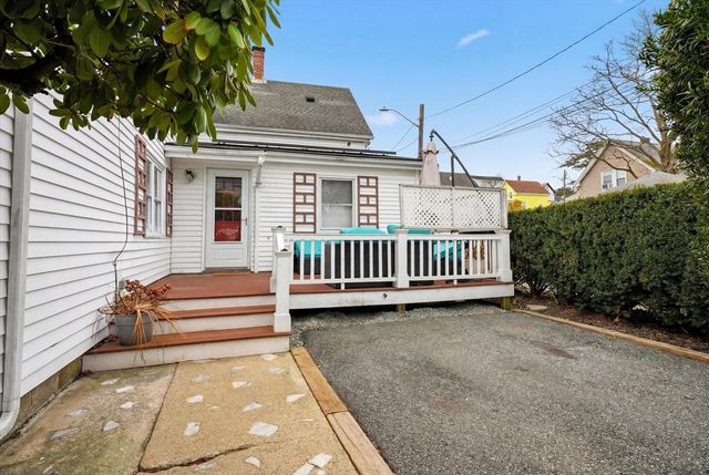 120-124 Sheridan St, Lynn, MA 01902