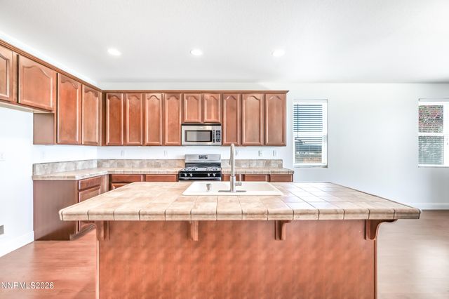 5433 Desertstone Drive, Sparks, NV 89436