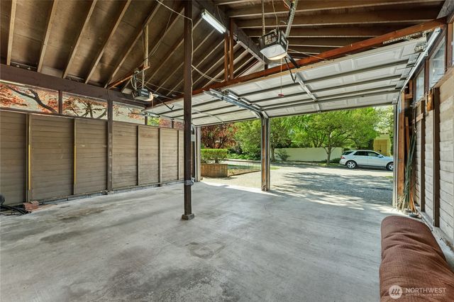 2258 40th Avenue E, Seattle, WA 98112