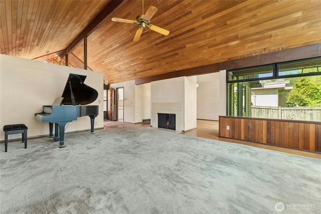 2258 40th Avenue E, Seattle, WA 98112