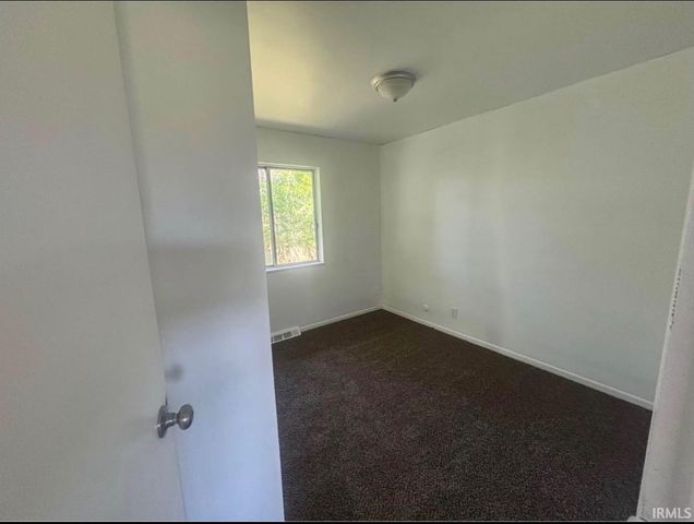 2401 Beech Drive, Evansville, IN 47714