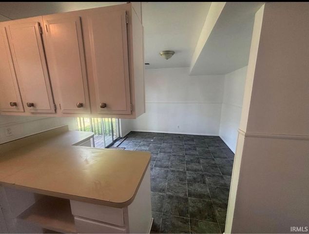 2401 Beech Drive, Evansville, IN 47714