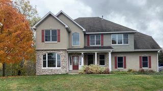 11811 Ridgemount Avenue W, Minnetonka, MN 55305