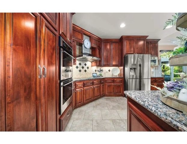 30610 Early Round Drive, Canyon Lake, CA 92587