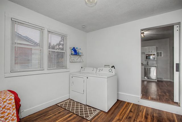 614 Maxwell Street, Maxwell, IA 50161