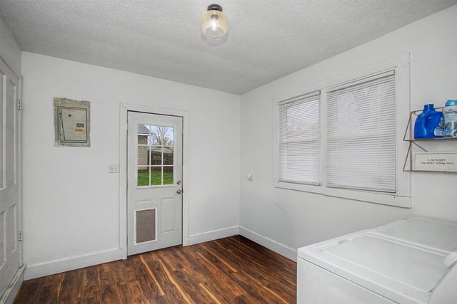 614 Maxwell Street, Maxwell, IA 50161