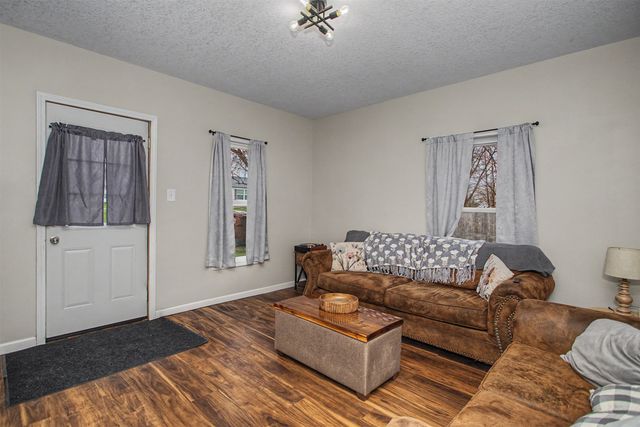 614 Maxwell Street, Maxwell, IA 50161