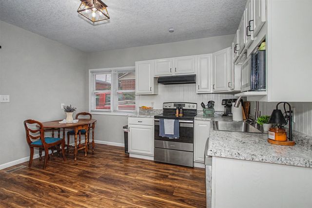 614 Maxwell Street, Maxwell, IA 50161