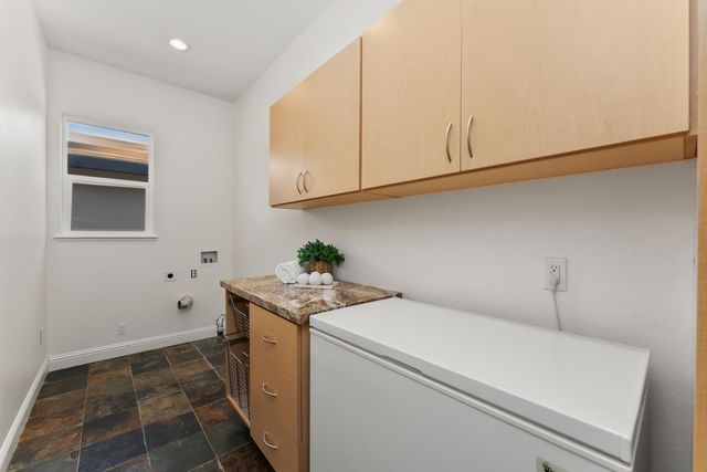 5033 Skellig Rock Way, El Dorado Hills, CA 95762