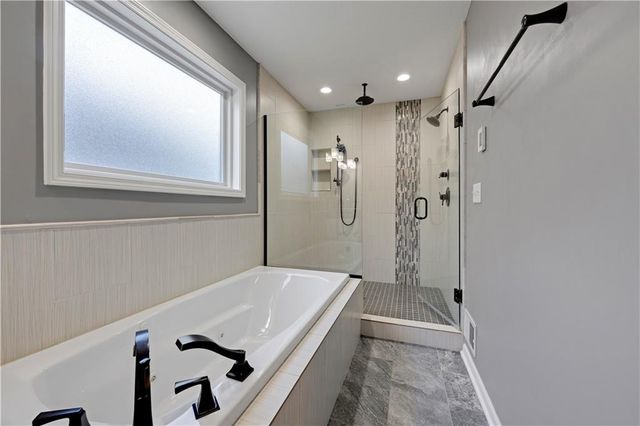 3 W Street, Lake Lotawana, MO 64086