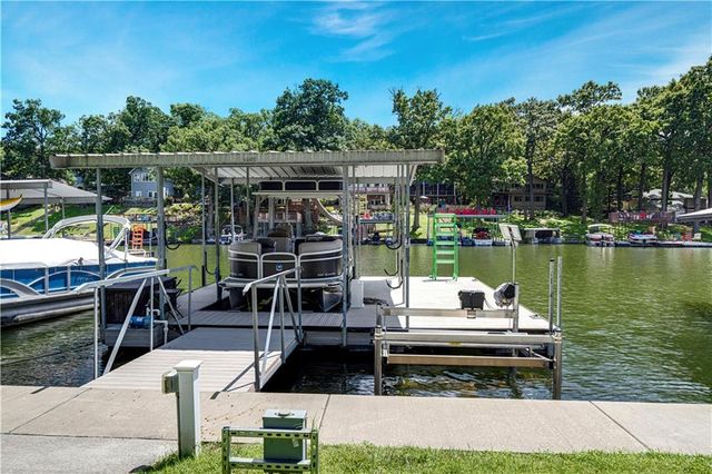 3 W Street, Lake Lotawana, MO 64086