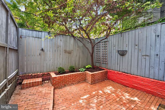 603 ACKER PL NE, Washington, DC 20002
