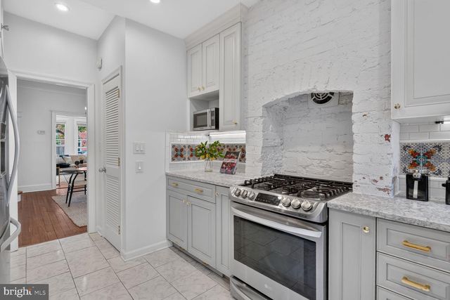 603 ACKER PL NE, Washington, DC 20002