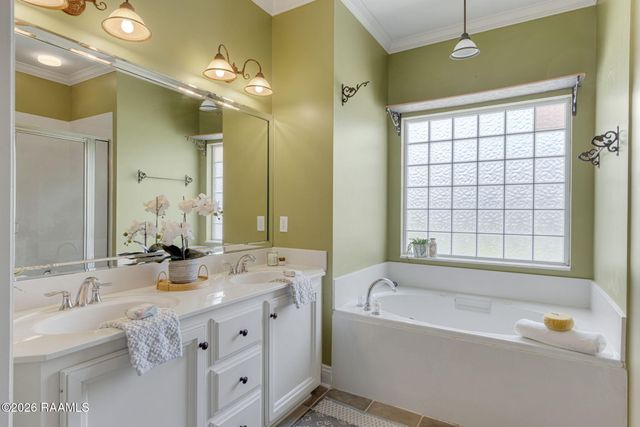 111 Tulip Tree Lane, Broussard, LA 70518