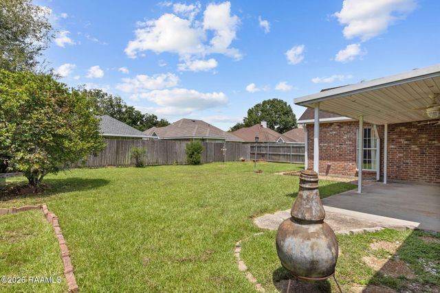 111 Tulip Tree Lane, Broussard, LA 70518