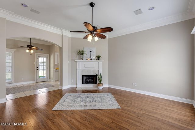 111 Tulip Tree Lane, Broussard, LA 70518