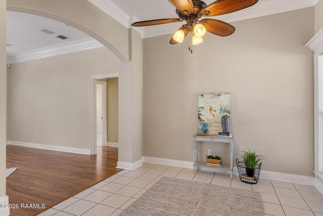 111 Tulip Tree Lane, Broussard, LA 70518