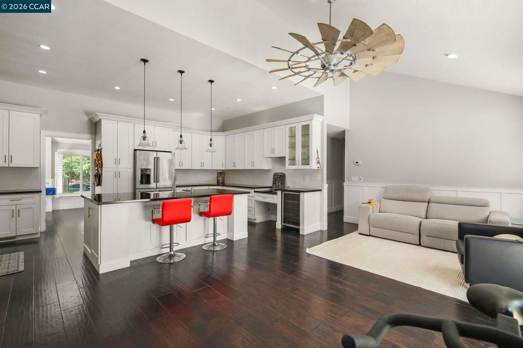 Image 10 of property listing at 11573 Fenwick Court, Dublin, CA 94568
