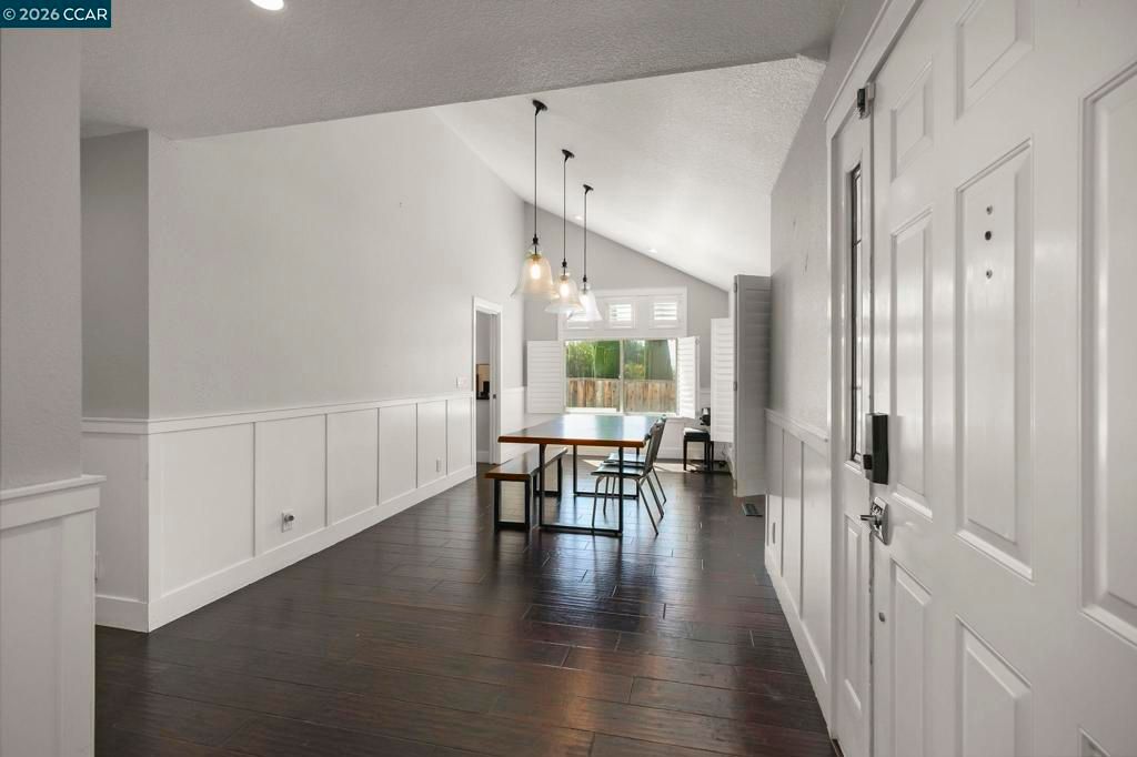 Image 16 of property listing at 11573 Fenwick Court, Dublin, CA 94568