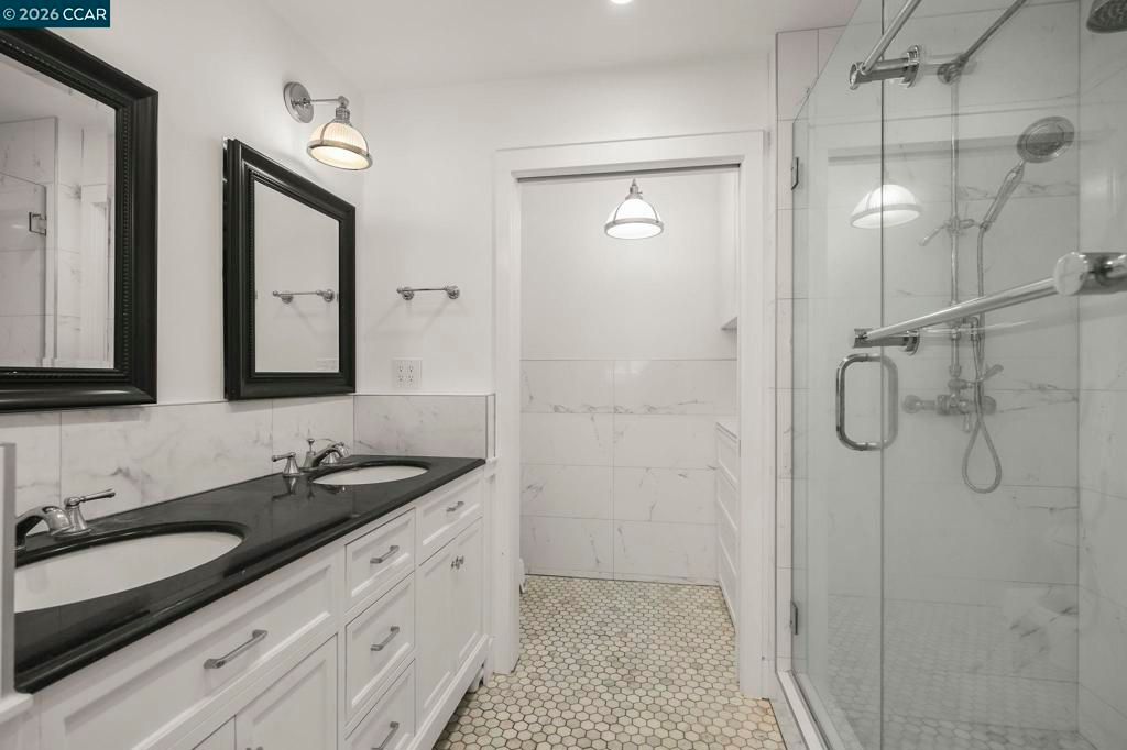 Image 20 of property listing at 11573 Fenwick Court, Dublin, CA 94568